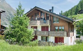 Haus Bärgbach with great Matterhorn views.